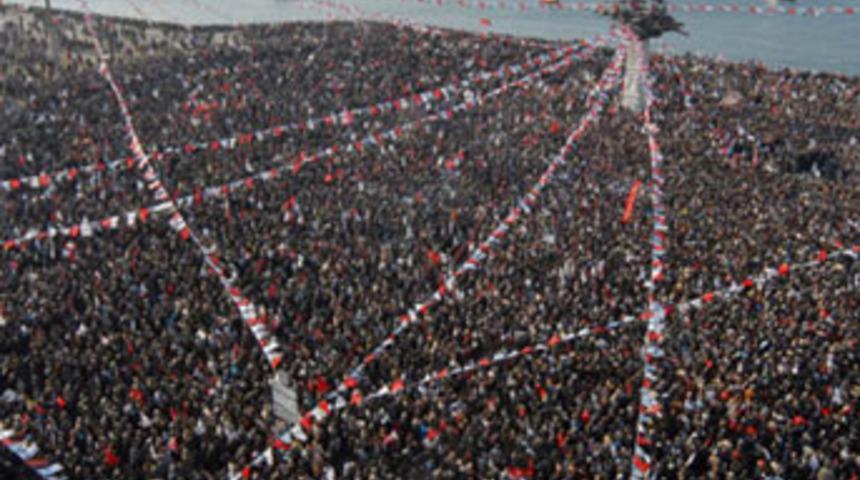 Kılı&ccedil;daroğlu: "İzmir'e &ouml;zel bir kinleri var"