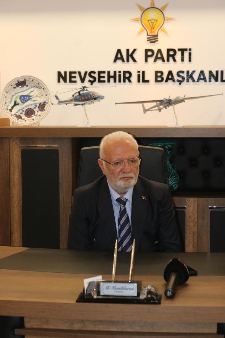 Seçim yaklaştıkça ifadeler de sertleşiyor! AK Partili Elitaş'tan çok konuşulacak çıkış: Sanki görücüye çıkmış... G2