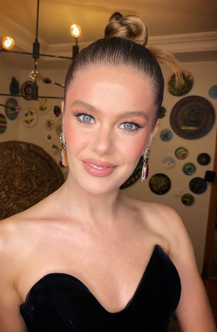 4 aylık hamile... Camdakı Kız’ın Nalan’ı Burcu Biricik davet tarzıyla olay oldu!  G5