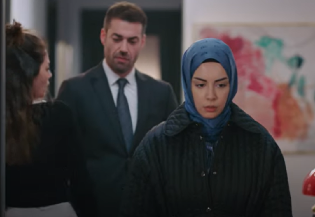 İmam nikahı kıyıp tesett&uuml;re girdi... Kızılcık Şerbeti'ndeki o sahne sosyal medyayı ayağa kaldırdı