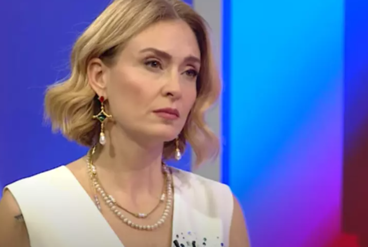 Ceyda Düvenci Yan Oda'nın yıldızı Nazan Kesal'ı konuk etti... Programda kullandığı sözler tepki çekmişti! Sessizliğini bozdu G3