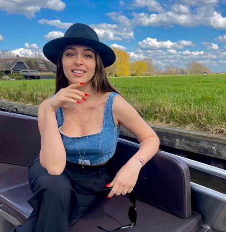 Sakla Beni'nin İncila'sı Cemre Baysel davet tarzıyla gündem oldu! 'Şık ve güzel'  G5