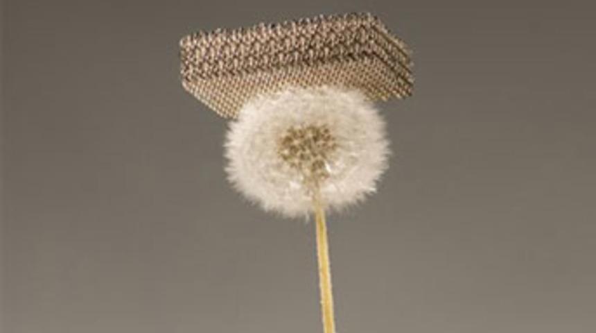 D&uuml;nyanın en hafif maddesi