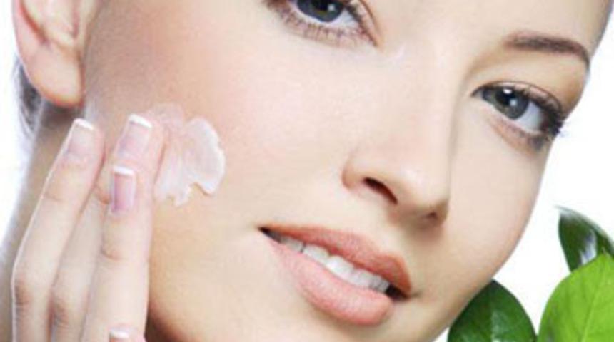 İla&ccedil; gibi satılan kozmetikler toplatılıyor