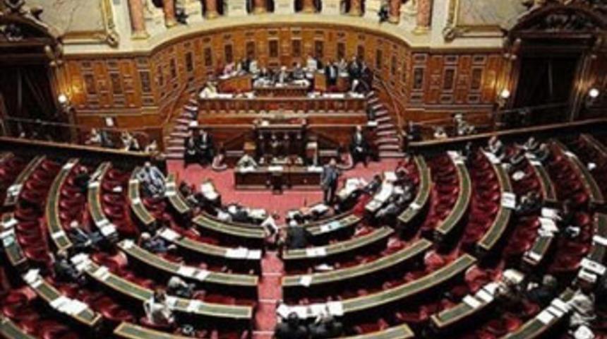 Tasarı Fransız hukukçuları birbirine düşürdü