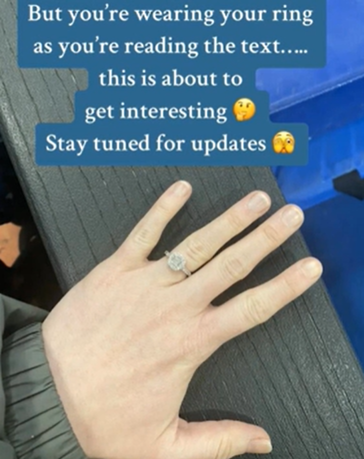 Kocasının arabasında nişan yüzüğü buldu! "Benimki elimde" diyerek sosyal medyadan yardım istedi... Bir anda viral olmayı başardı G2