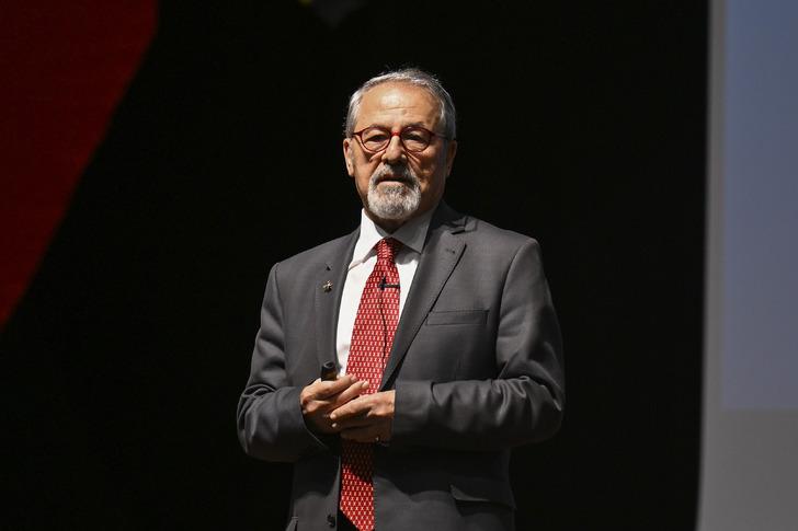 Prof. Dr. Naci Görür bu kez deprem beklemediği yeri açıkladı! 2 faya dikkat çekti 'İkisi ayrı ayrı ya da birlikte kırılarak...' G2