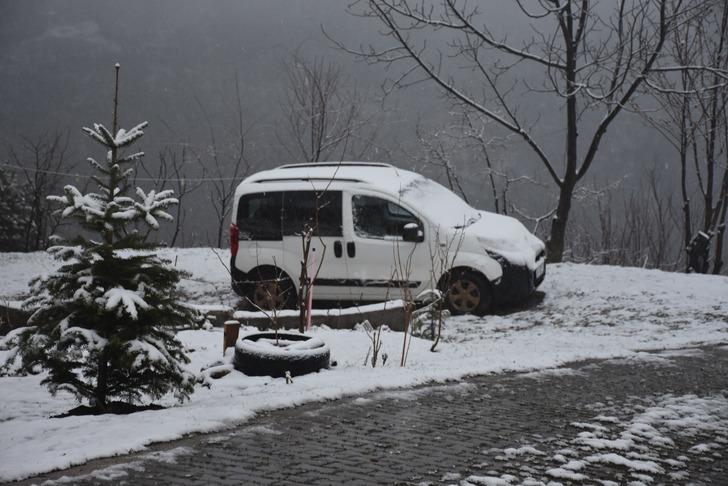Dün güneşli havanın tadını çıkarmışlardı! Sabah uyandıklarında şaşkına döndüler 'Mevsimler şaşırdı' G3