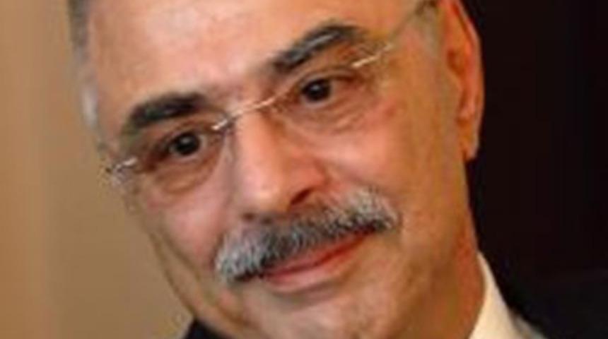 Mehmet Eym&uuml;r g&ouml;zaltında