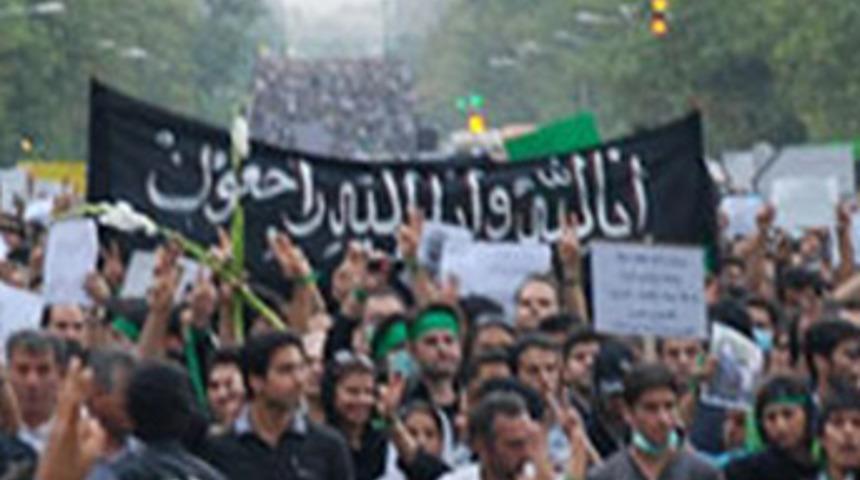 Tahran'da İngiliz B&uuml;y&uuml;kel&ccedil;iliği'ne baskın