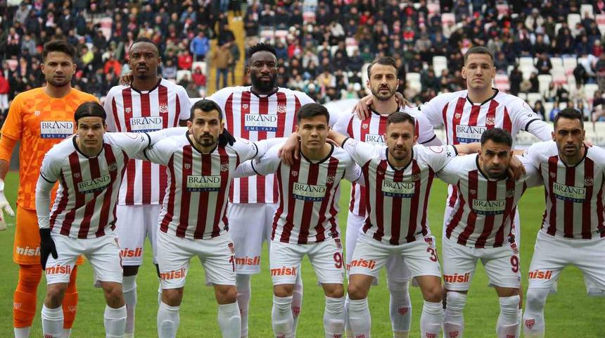 Sivasspor, Süper Lig’de 9. mağlubiyetini aldı