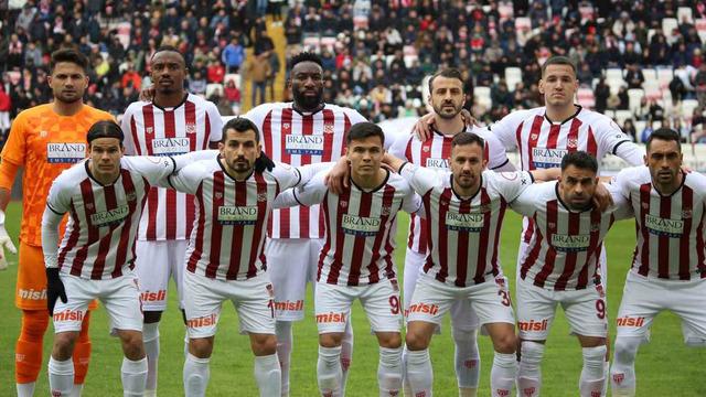 Sivasspor, Süper Lig’de 9. mağlubiyetini aldı