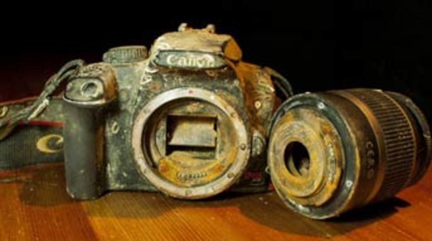 Denize d&uuml;şen Canon, 1 yıl sonra bulundu