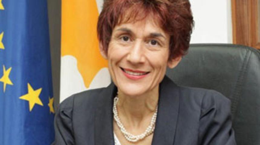 'T&uuml;rk bakan' benzetmesine 'tecav&uuml;z' yorumu