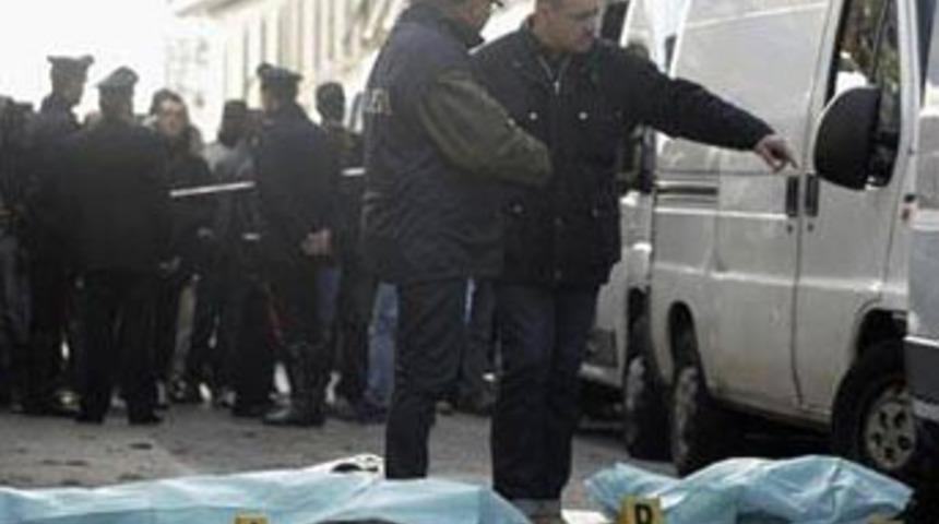 İtalya'da ırkçı katliam