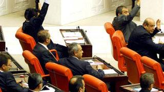 Ankara'yı karıştıran köşe yazısı