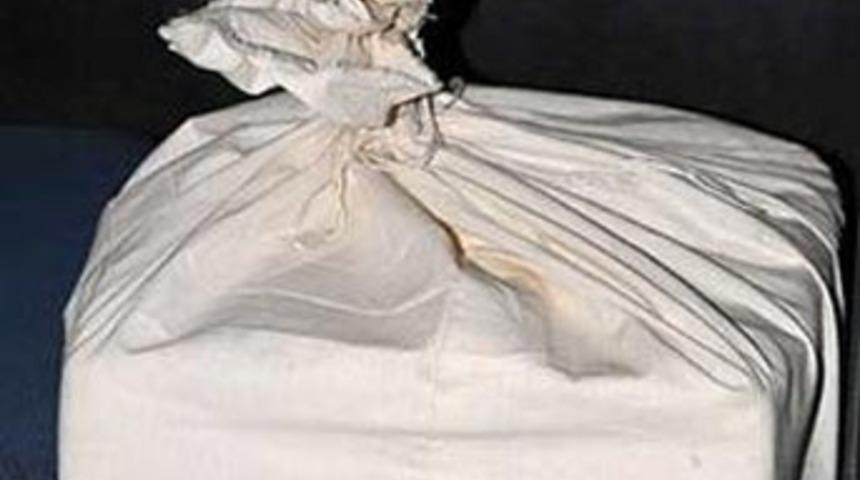 Mühürlü kutudan bebek cesedi yerine buz çıktı