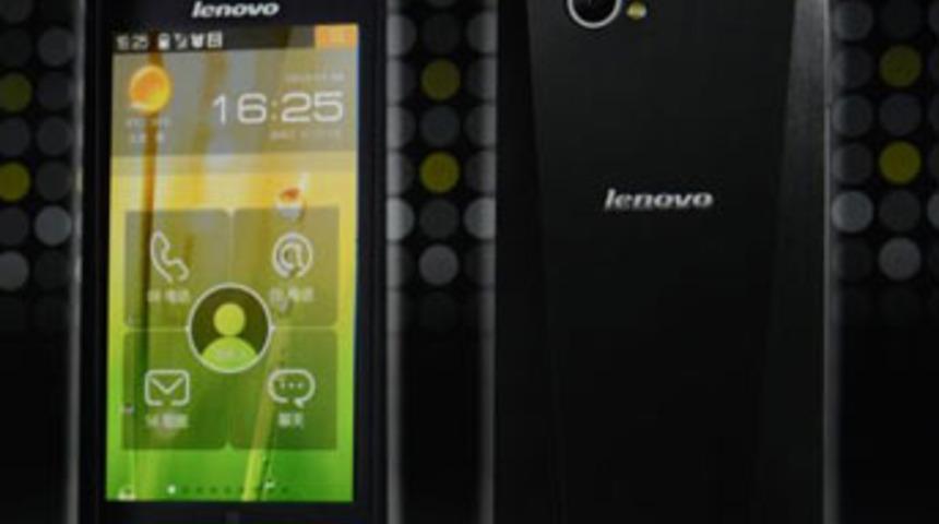 Atom işlemcili ilk akıllı telefon