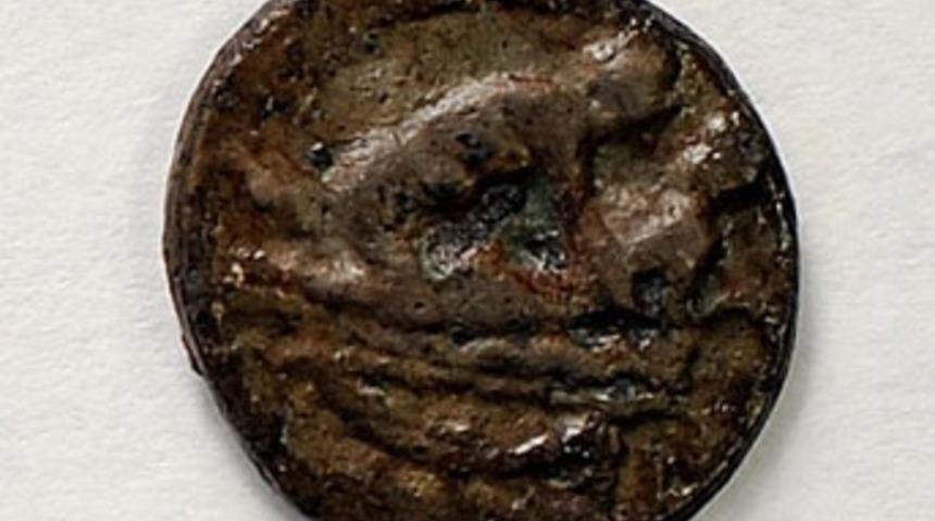 2 bin yıllık genelev jetonu bulundu