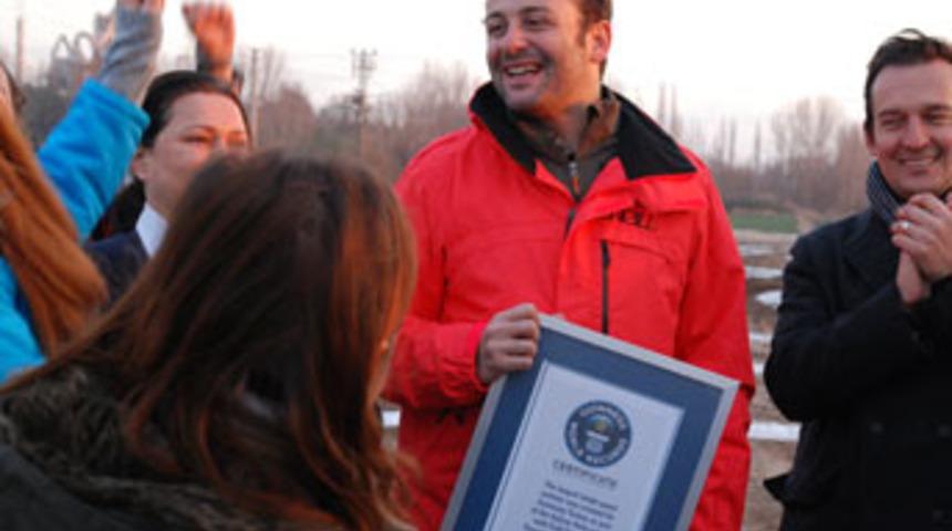 "Galaksiye bir notum var" dedi, rekor kırdı