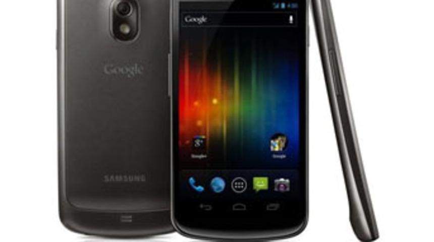 2 yeni Samsung, Avea ile Türkiye'de