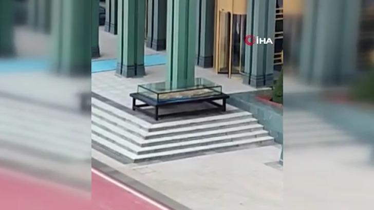 Cumhurbaşkanı Erdoğan'a 3 tonluk hediye: Külliye'ye vinçle getirildi! 81 ilden toplanmış... G5