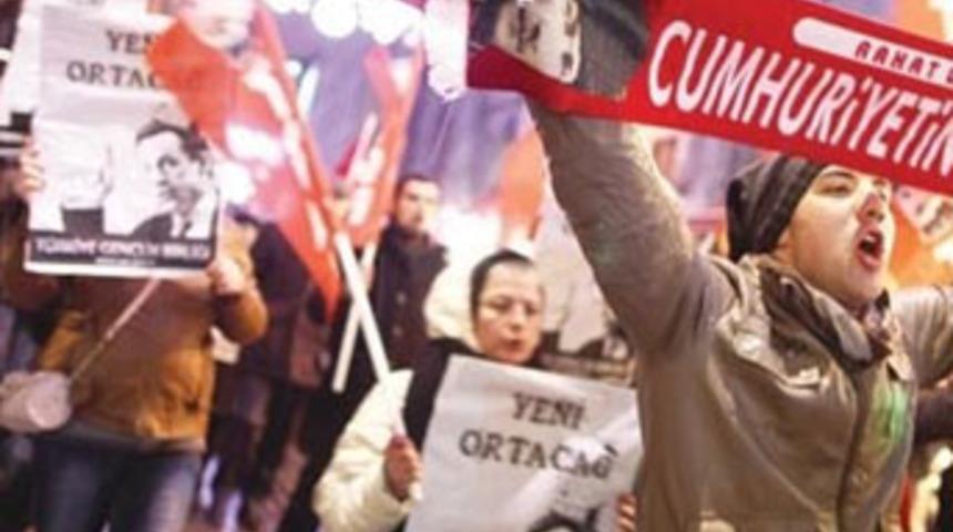 Fransa'da dev protesto