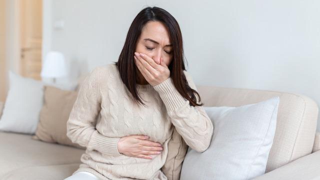 Kusmak orucu bozar mı? Kusunca oruç bozulur mu?