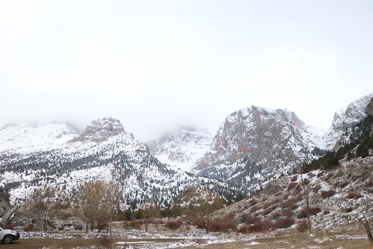 Aladağlar'da facia! Kayak sırasında üzerine kar kütlesi düşen kadın rehber hayatını kaybetti G1