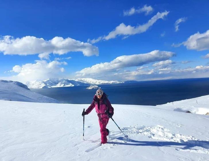 Aladağlar'da facia! Kayak sırasında üzerine kar kütlesi düşen kadın rehber hayatını kaybetti G4