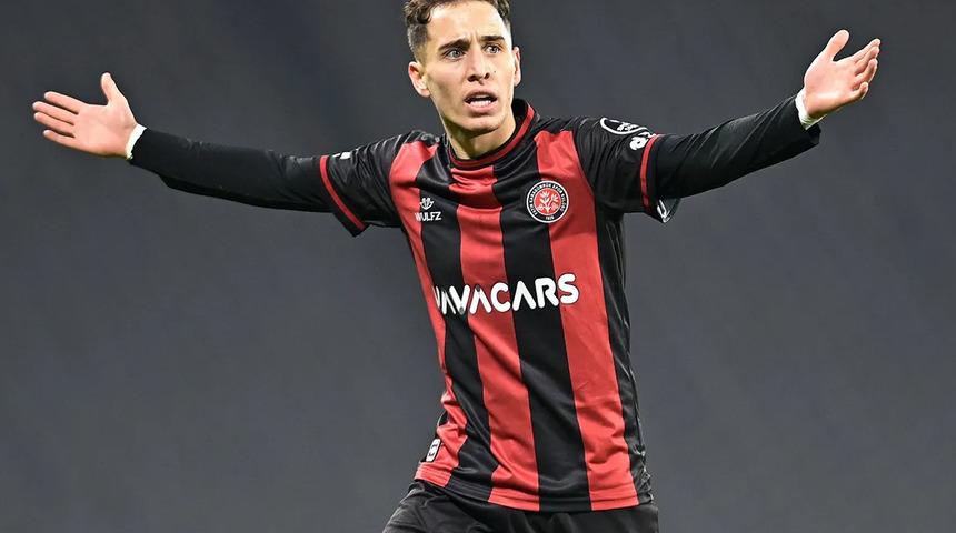 Emre Mor'un paylaşımı sonrası Galatasaraylılar ayağa kalktı! Fenerbahçeliler ise oyuncularına sahip çıktı