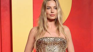 Margot Robbie'nin Oscar partisi hayal kırıklığı yarattı! Kıvrımlı fiziğine...