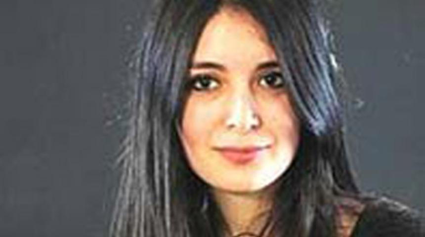 Sen misin rektörü eleştiren!