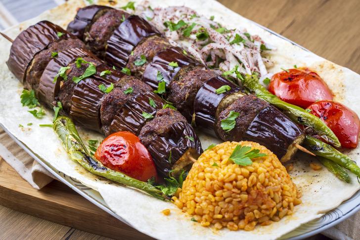 Gelinim Mutfakta patlıcanlı Ramazan kebabı tarifi! Nefis patlıcanlı Ramazan kebabı nasıl yapılır, malzemeleri neler?