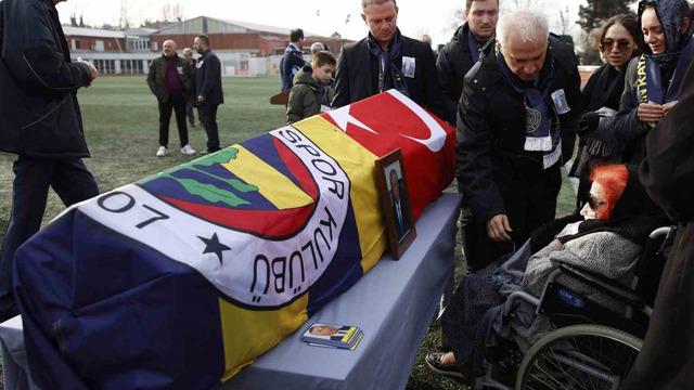 Fenerbahçe’nin 32. başkanı Tahsin Kaya son yolculuğuna uğurlandı