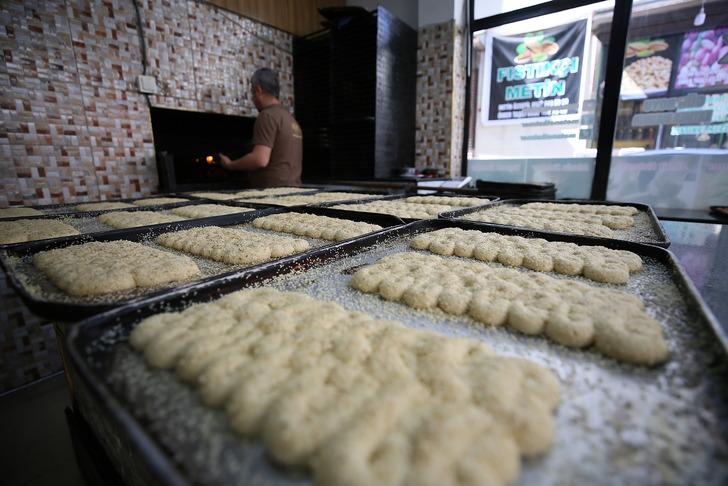 11 aydır bunu bekliyorlardı! Dükkanların önünde sıraya girdiler... 'Başka zaman bulamazsınız' G2