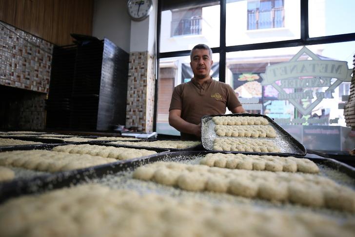 11 aydır bunu bekliyorlardı! Dükkanların önünde sıraya girdiler... 'Başka zaman bulamazsınız' G3