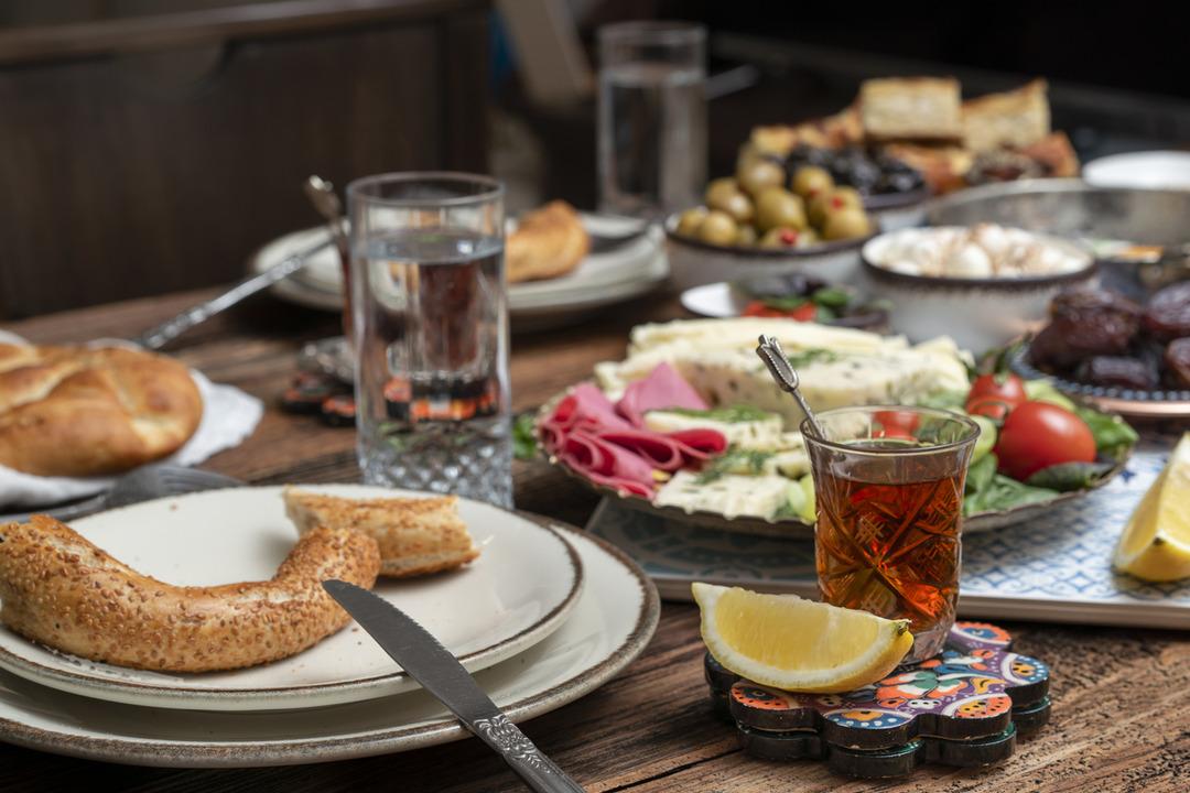 Sahurda yenildiğinde g&uuml;n boyu tok tutuyor! Ramazan boyunca t&uuml;ketebileceğiniz 7 besin