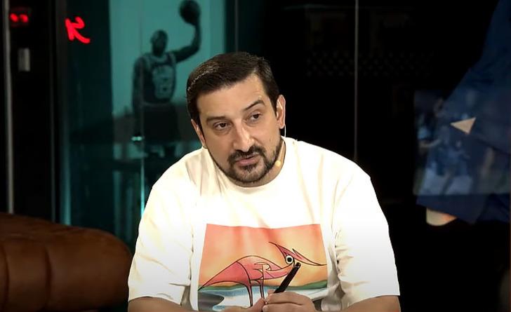 Emre Belözoğlu ile Serhat Akın arasındaki gerilim bitmek bilmiyor! "Sana mı soracağım oğlum?" G2