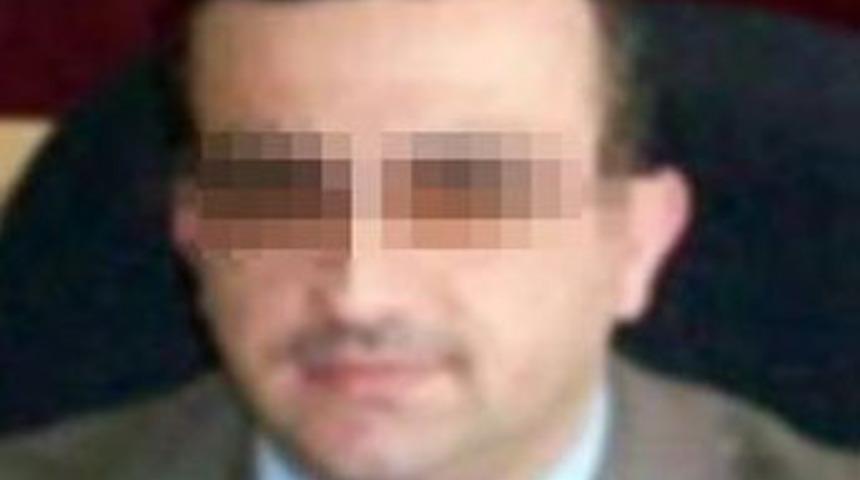 16 yaşındaki öğrencisini hamile bıraktı!