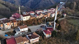 Türkiye'de eşi benzeri yok! Bir adımla il değiştirip, 2 dakika farkla iftar açıyorlardı, müftülük harekete geçti  