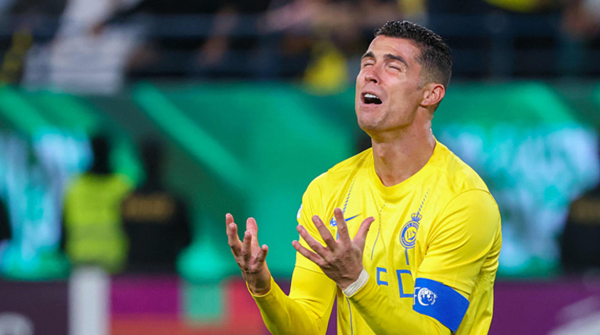 Ronaldo boş kaleye kaçırdı, taraftara saç baş yoldurdu! Al Nassr Asya Şampiyonlar Ligi'ne penaltı atışları sonrası veda etti