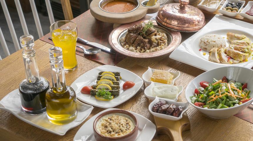 'Bugün iftara ne pişirsem?' diyenler için nefis tarifler! Ramazan'ın 2. günü iftar menüsü!