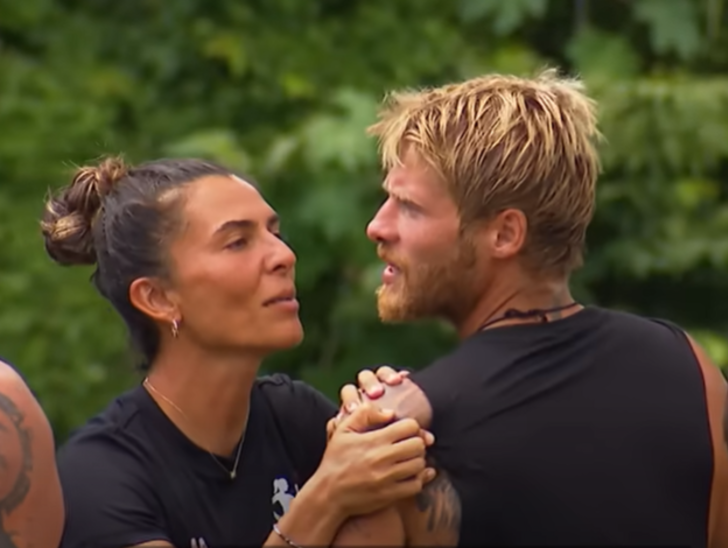 Survivor'da tansiyon yine yükseldi! Acun Ilıcalı 'Beni bile delirttiniz' diyerek konseyi topladı G2