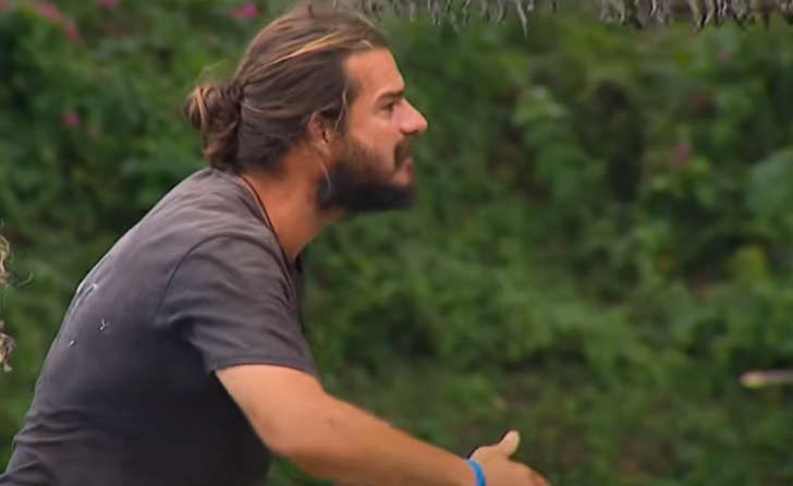 Survivor'da tansiyon yine yükseldi! Acun Ilıcalı 'Beni bile delirttiniz' diyerek konseyi topladı G4