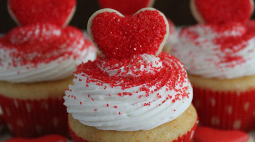 Sevgililer G&uuml;n&uuml; Cupcake'leri