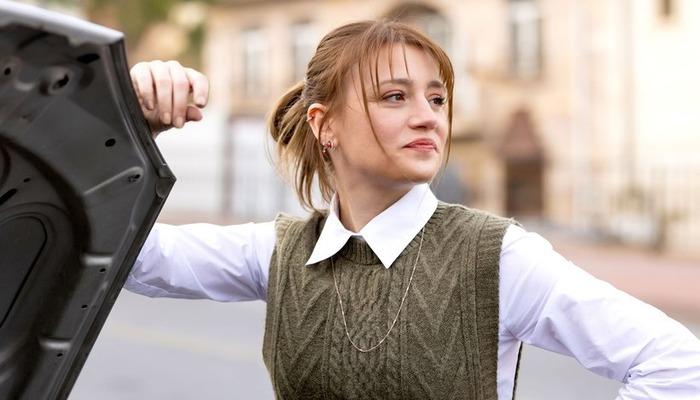 "K&ouml;y hayatım yok" diyerek isyan etti! Doğayla i&ccedil; i&ccedil;e l&uuml;ks evi merak edildi