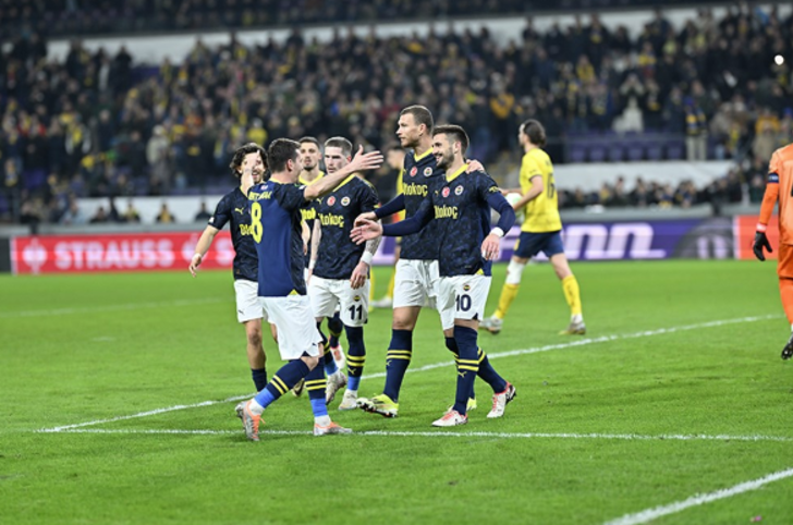 Fenerbahçe 3-0 kazanınca oranı da değişti! UEFA Konferans Ligi'nde şampiyon olma ihtimali... 728xauto