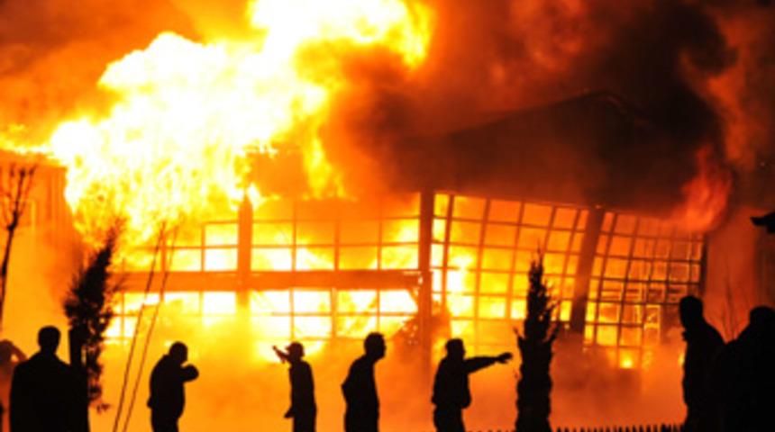 Kahramanmaraş'ta patlama; 4 &ouml;l&uuml;