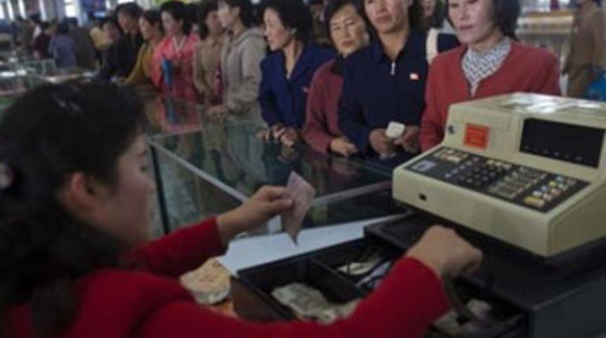 Kuzey Koreliler marketle tanıştı!